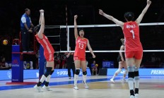 雷速APP:世界女排联赛北京站揭幕 新一届中国女排首秀迎开门红